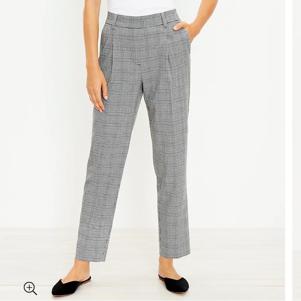 LOFT Pull On Plaid Tapered Pants XSP